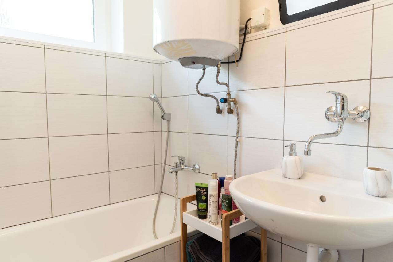 Апартаменты Apartman Fraise Дечин Экстерьер фото
